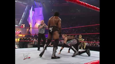 2002.08.26a ⭐ Goldust manages Booker T vs Christian ⭐ WWE Raw