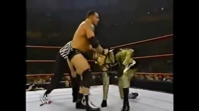 2002.09.01 ⭐ Goldust vs Johnny Stamboli ⭐ WWE Heat