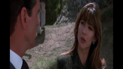 Le monde ne suffit pas james Bond:Pierce Brosnan   Sophie Marceau